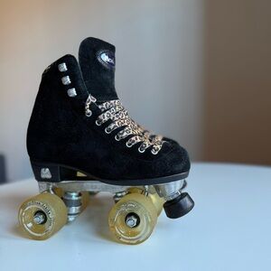 Moxi Roller Skates Black Suede Leopard Laces Women’s Size 3 Quad